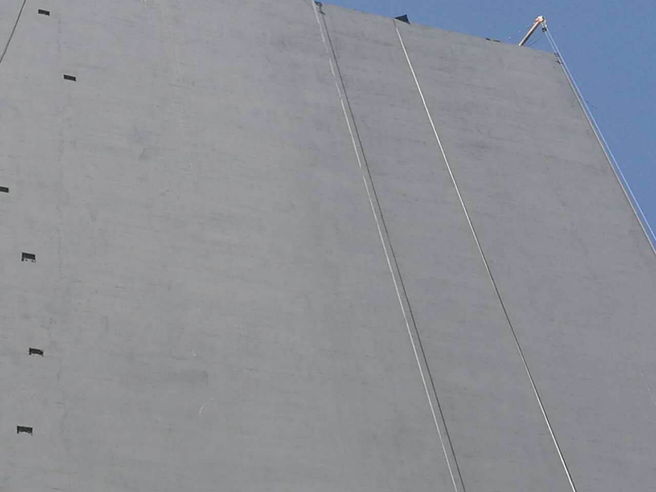 兰州国际创意城外墙正在使用哥拜耳无机外墙涂料施工