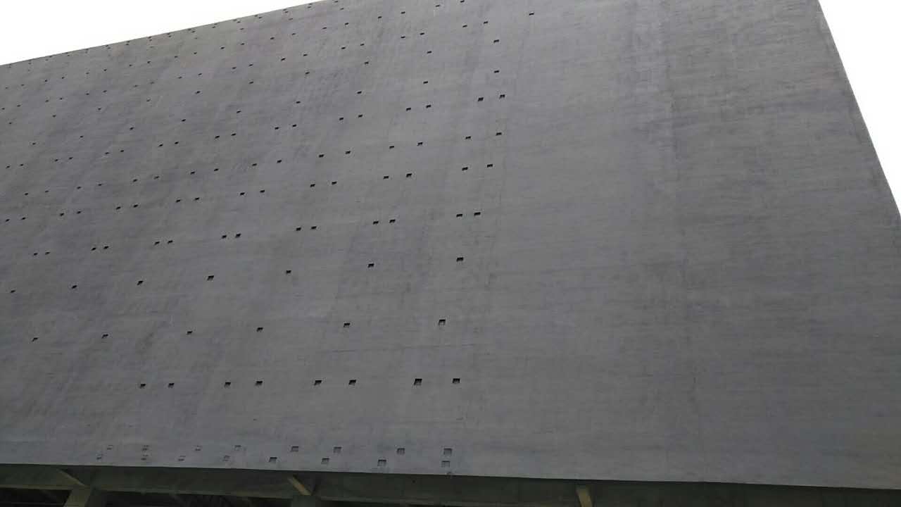兰州国际创意城外墙正在使用哥拜耳无机外墙涂料施工